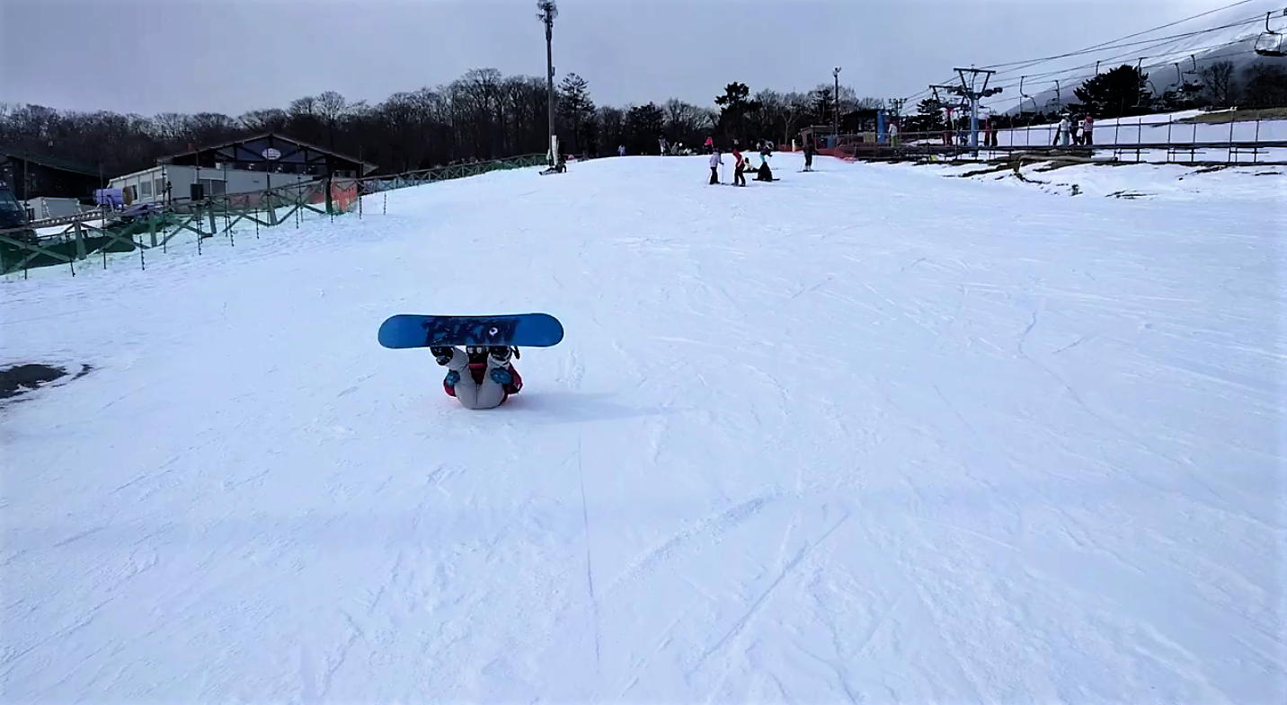 裾野市】日本一早くオープンするスキー場・スノーボード場『スノー ...